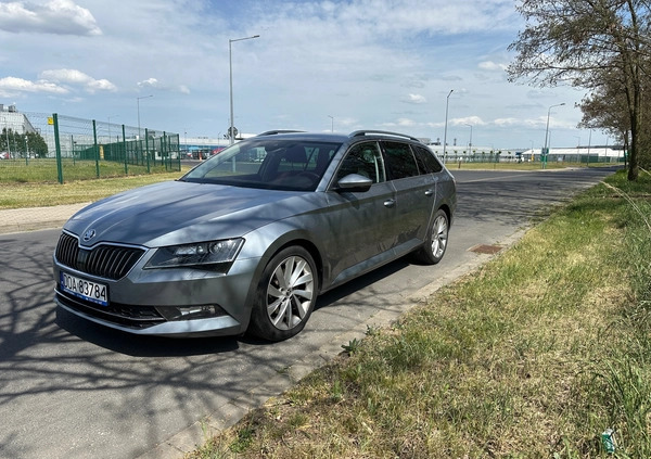Skoda Superb cena 85000 przebieg: 170173, rok produkcji 2019 z Zaklików małe 56